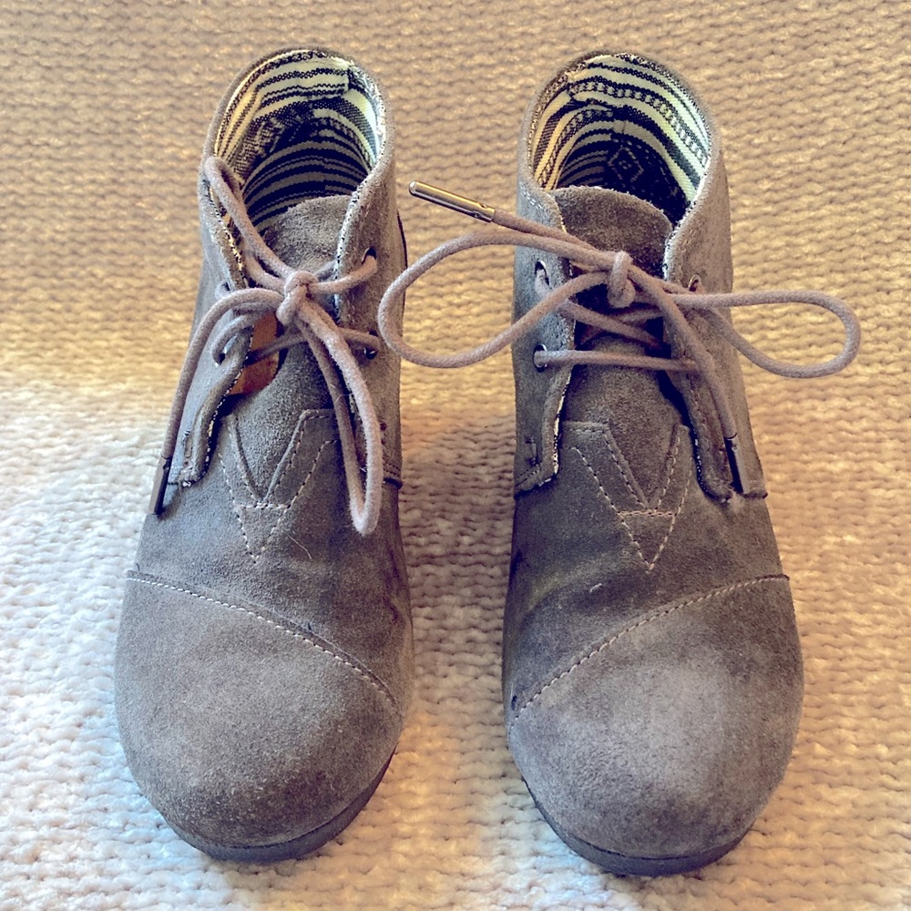 Suede‎ Wedge Bootie’s Tom’s Desert Wedge Castlerock Grey Gray Fall Classic 6